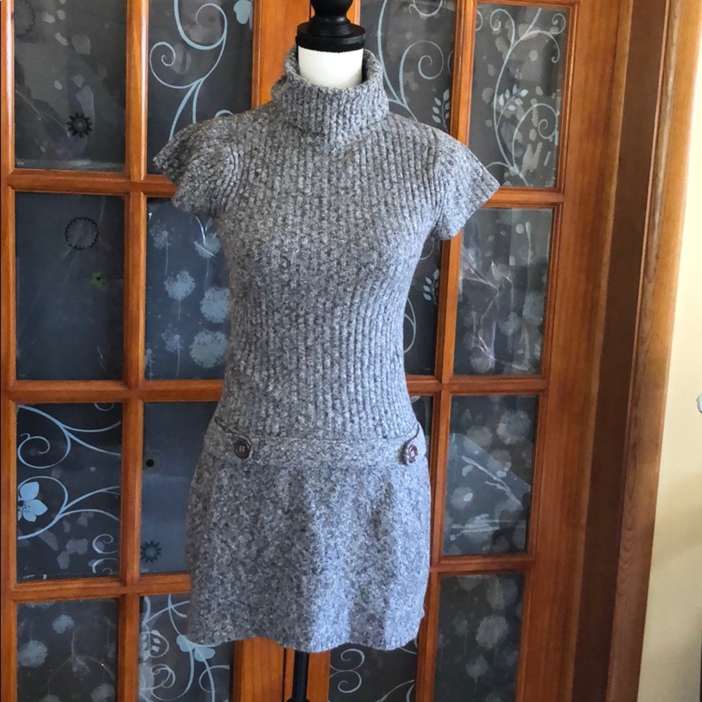 Turtle neck short sleeve sweater dress L